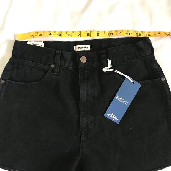 Wrangler Black High Rise Festival Cut Off Fray Denim Jean Shorts Sz 28 NWT - Picture 8 of 12
